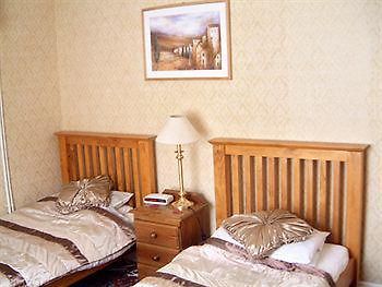 Bertram Lodge Sandown Exterior photo